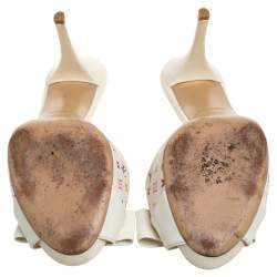 مملوكة مسبقًا Louis Vuitton Cream Monogram Canvas And Patent Leather Sandals Size 40.5