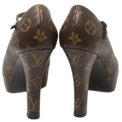 Pre Owned Louis Vuitton Brown/Beige Monogram Canvas Vanity Ankle Strap Peep Toe Pumps Size 39