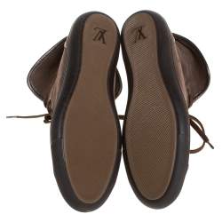 مملوكة مسبقًا حذاء بوت رياضي لوي فيتون "بريا" جلد و كانفاس مونوغرامي بني مقاس 38