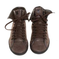 مملوكة مسبقًا حذاء بوت رياضي لوي فيتون "بريا" جلد و كانفاس مونوغرامي بني مقاس 38