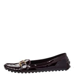 مملوكة مسبقًا Louis Vuitton Burgundy Patent Leather Oxford Slip On Loafers Size 38.5