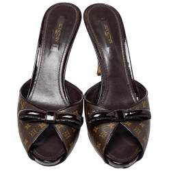 Pre Owned Louis Vuitton Brown Monogram Canvas And Patent Leather Malibu Slides Sandals Size 39.5