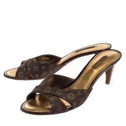 Pre Owned Louis Vuitton Brown Monogram Min Lin Canvas Criss Cross Slide Sandals Size 38.5