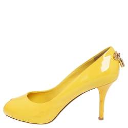 مملوكة مسبقًا Louis Vuitton Yellow Patent Leather Oh Really! Peep Toe Pumps Size 38