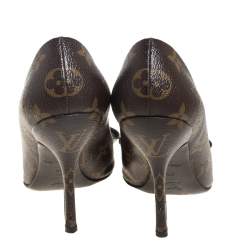 Pre Owned حذاء كعب عالي لوي فيتون لويس مزين فيونكة مقدمة مدببه كانفاس مونوغرامي بيج و بني مقاس 36