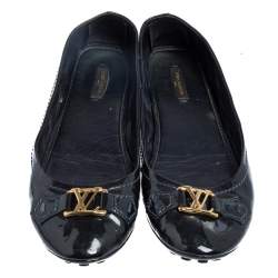 مملوكة مسبقًا Louis Vuitton Black Patent Leather Oxford Slip On Loafers Size 40