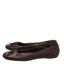 مملوكة مسبقًا حذاء فلات باليه لوي فيتون فيونكة مزخرف جلد بني مقاس 38