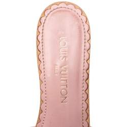 مملوكة مسبقًا Louis Vuitton Pink Laser Cut Leather Slide Sandals Size 39