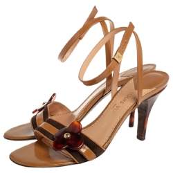 Pre Owned Louis Vuitton Brown/Beige Suede And Patent Leather Flower Embellished Sandals Size 39.5