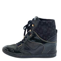 Pre Owned حذاء رياضي لوي فيتون ويدج عنق مرتفع سويدي مونوغرامي و جلد أزرق مقاس 36.5