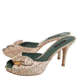 مملوكة مسبقًا Louis Vuitton Off White Embroidered Fabric Bow Slide Sandals Size 37.5