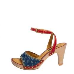 مملوكة مسبقًا صندل لوي فيتون جلد ودنيم مونوغرامي متعدد الألوان سير كاحل كعب خشبي مقاس 38