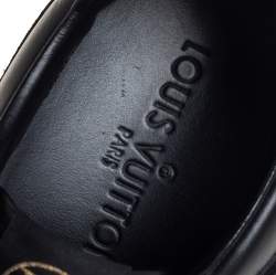 مملوكة مسبقًا Louis Vuitton Black Suede And Perforated Leather Run Away Sneakers Size 36