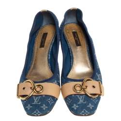 مملوكة مسبقًا Louis Vuitton Blue Monogram Denim And Beige Leather Buckle Embellished Pumps Size 38