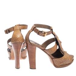 Pre Owned صندل لوي فيتون سير حرف تي بشراشيب جلد بني مقاس 39