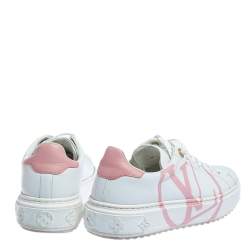 مملوكة مسبقًا Louis Vuitton White Leather Time Out Low Top Sneakers Size 36