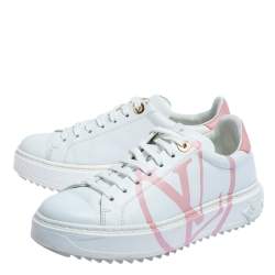 مملوكة مسبقًا Louis Vuitton White Leather Time Out Low Top Sneakers Size 36