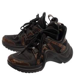 مملوكة مسبقًا Louis Vuitton Black Monogram Canvas And Mesh LV Archlight Sneakers Size 35.5