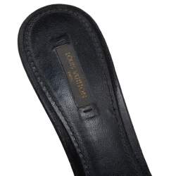 مملوكة مسبقًا صندل سلايد لوي فيتون سويدي أسود بسيور متعاكسة مقاس 41