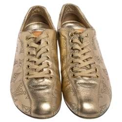 Pre Owned حذاء رياضي لوي فيتون جلد مونوغرامي مثقب ذهبي بعنق منخفض مقاس 36