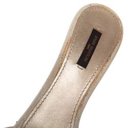 مملوكة مسبقًا Louis Vuitton Beige Canvas Love Slides Size 40