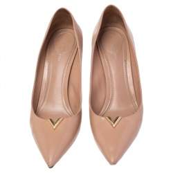 Pre Owned Louis Vuitton Beige Leather Heartbreaker Pointed Toe Pumps Size 40