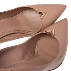 Pre Owned Louis Vuitton Beige Leather Heartbreaker Pointed Toe Pumps Size 40