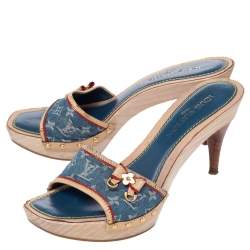 مملوكة مسبقًا Louis Vuitton Blue/Beige Monogram Denim And Leather Bow Detail Slides Sandals Size 38.5