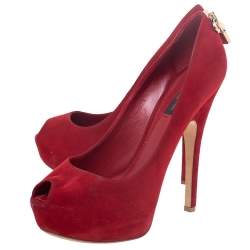 مملوكة مسبقًا Louis Vuitton Red Suede Oh Really! Peep Toe Platform Pumps Size 38