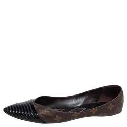 Leather ballet flats Louis Vuitton Brown size 36.5 EU in Leather
