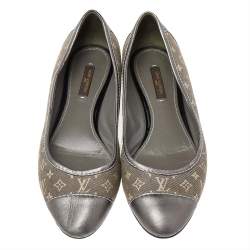 Louis Vuitton Metallic Grey Monogram Canvas and Leather Ballet Flats Size 37.5