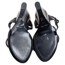 مملوكة مسبقًا Louis Vuitton Black Croc Embossed Leather Butterfly Wedge Sandals Size 39
