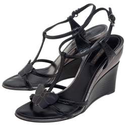 مملوكة مسبقًا Louis Vuitton Black Croc Embossed Leather Butterfly Wedge Sandals Size 39