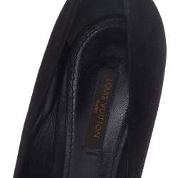 Pre Owned Louis Vuitton Black Suede Heartbreaker Pumps Size 38.5
