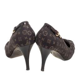 مملوكة مسبقًا Louis Vuitton Brown Monogram Mini Lin Canvas Myosotis Pumps Size 37