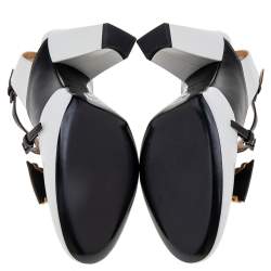 Pre Owned حذاء كعب عالى لوى فيتون فتحة كعب هيدلاين 2018 جلد أسود / أبيض مقاس 38.5