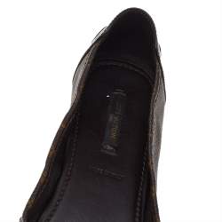 مملوكة مسبقًا حذاء فلات باليه لوى فيتون لوفلى غطاء مقدمة جلد لامع وكانفاس مونوغرامى مقاس 39