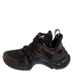 مملوكة مسبقًا حذاء رياضي لوي فيتون أرش لايت شبكة وكانفاس بني مونوغرامي مقاس 37