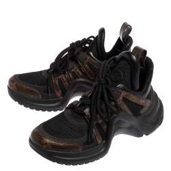 مملوكة مسبقًا حذاء رياضي لوي فيتون أرش لايت شبكة وكانفاس بني مونوغرامي مقاس 37