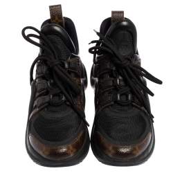 مملوكة مسبقًا حذاء رياضي لوي فيتون أرش لايت شبكة وكانفاس بني مونوغرامي مقاس 37