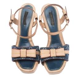 Pre Owned صندل لوي فيتون جلد ودينم أزرق/بيج مونوغرامي خشبي مقاس 37