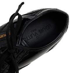 مملوكة مسبقًا Louis Vuitton Black Patent Leather Low Top Sneakers Size 37