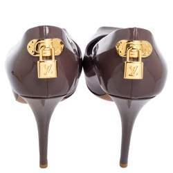 Pre Owned حذاء كعب عالي لوي فيتون أو ريلي! جلد بنفسجي لامع بمقدمة مفتوحة مقاس 40.5