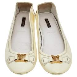 Louis Vuitton Cream Patent Leather Oxford Ballet Flats Size 39.5