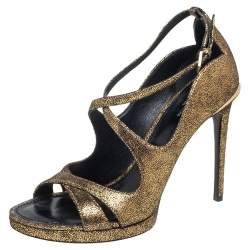 مملوكة مسبقًا Louis Vuitton Gold Texture Leather Buckle Platform Sandals Size 38.5