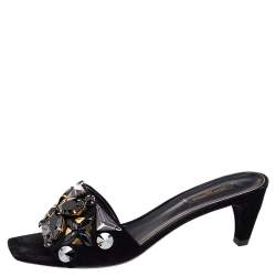 مملوكة مسبقًا Louis Vuitton Black Suede Crystal Embellished Slide Sandals Size 39