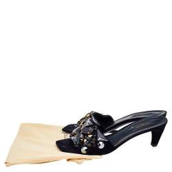 مملوكة مسبقًا Louis Vuitton Black Suede Crystal Embellished Slide Sandals Size 39