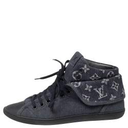 مملوكة مسبقًا Louis Vuitton Navy Blue Monogram Denim and Rubber Cap-Toe Brea Sneakers Size 38.5
