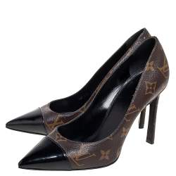 مملوكة مسبقًا Louis Vuitton Brown Monogram Canvas and Black Patent Leather Cap Toe Fetish Pointed-Toe Pumps Size 37