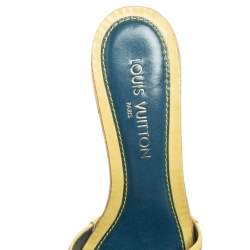 Pre Owned صندل سلايدز لوي فيتون فيونكة حافة جلد لامع ودنيم مونوغرامي أصفر/ أزرق مقاس 41